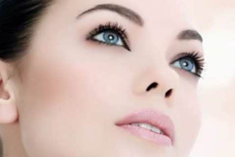 Médecine esthétique du regard : Analyse des sourcils. Dr. Nelly Gauthier Paris