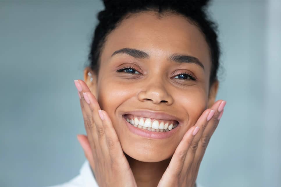 Votre peau du visage après l’été a souvent besoin de d’être améliorée après son exposition au soleil | Dr Gauthier